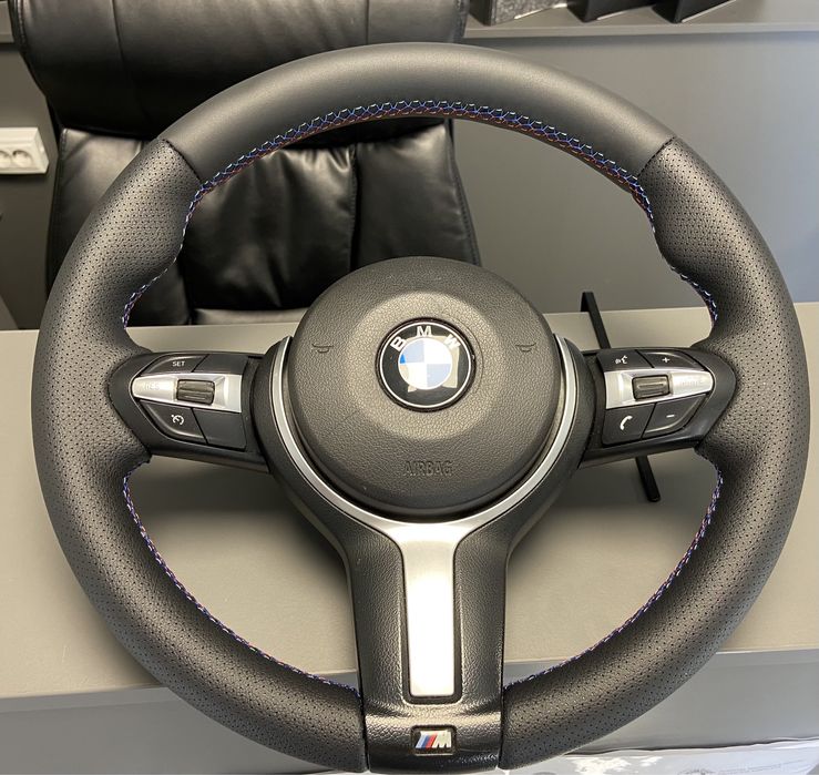 Volan M airbag rotund impecabil original Bmw seria 1 3 F20 F30 F31