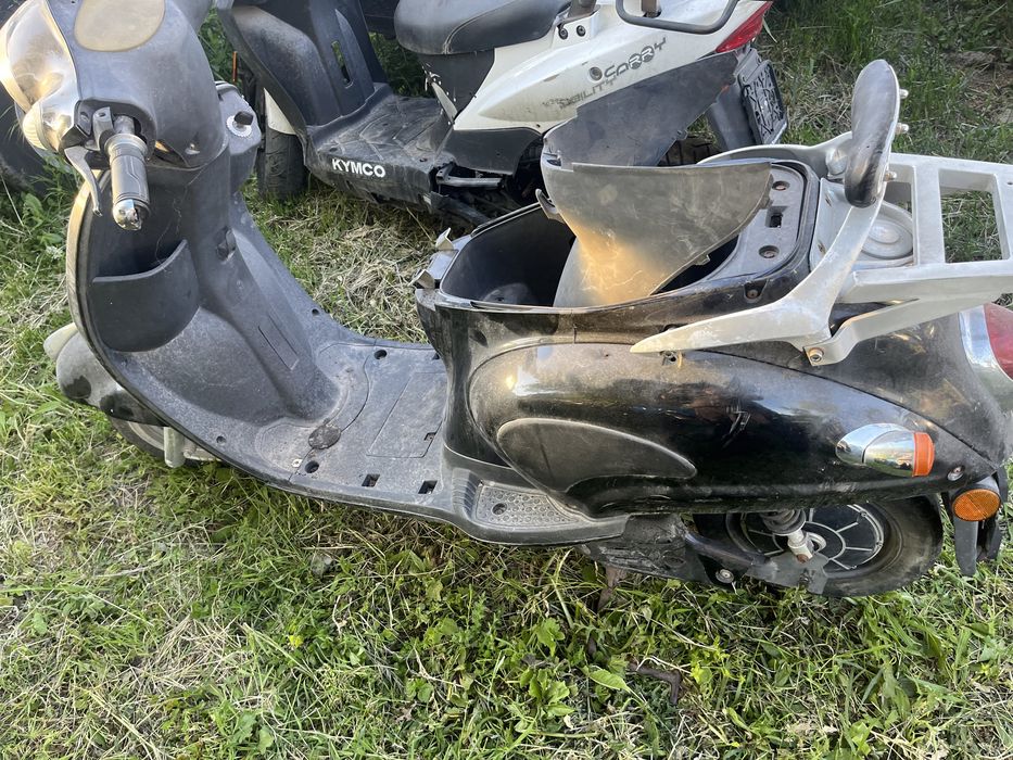 6 броя скутери от холандия