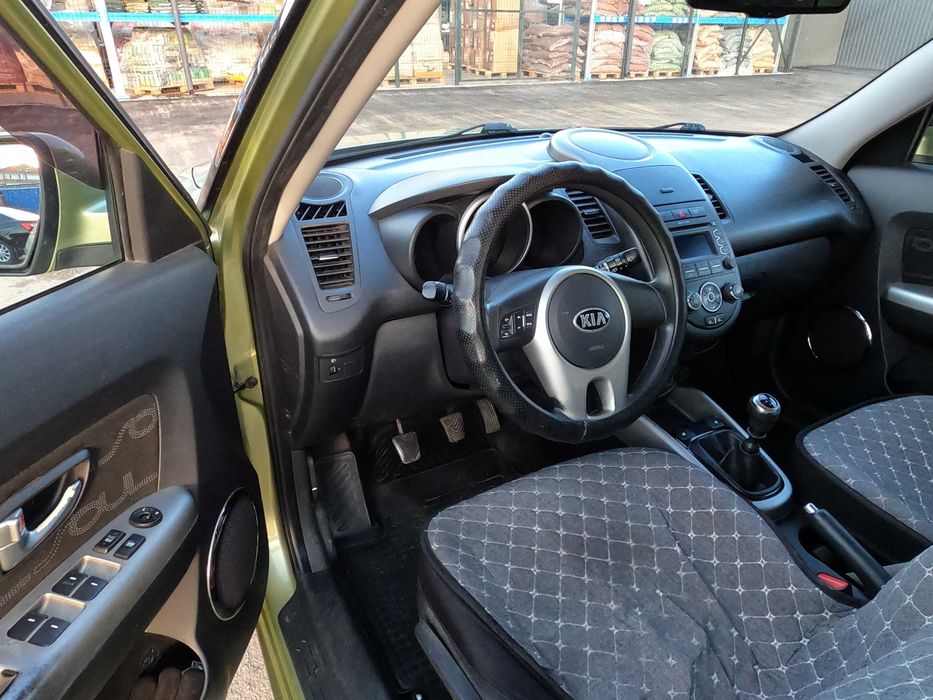 Автомобиль KIA SOUL