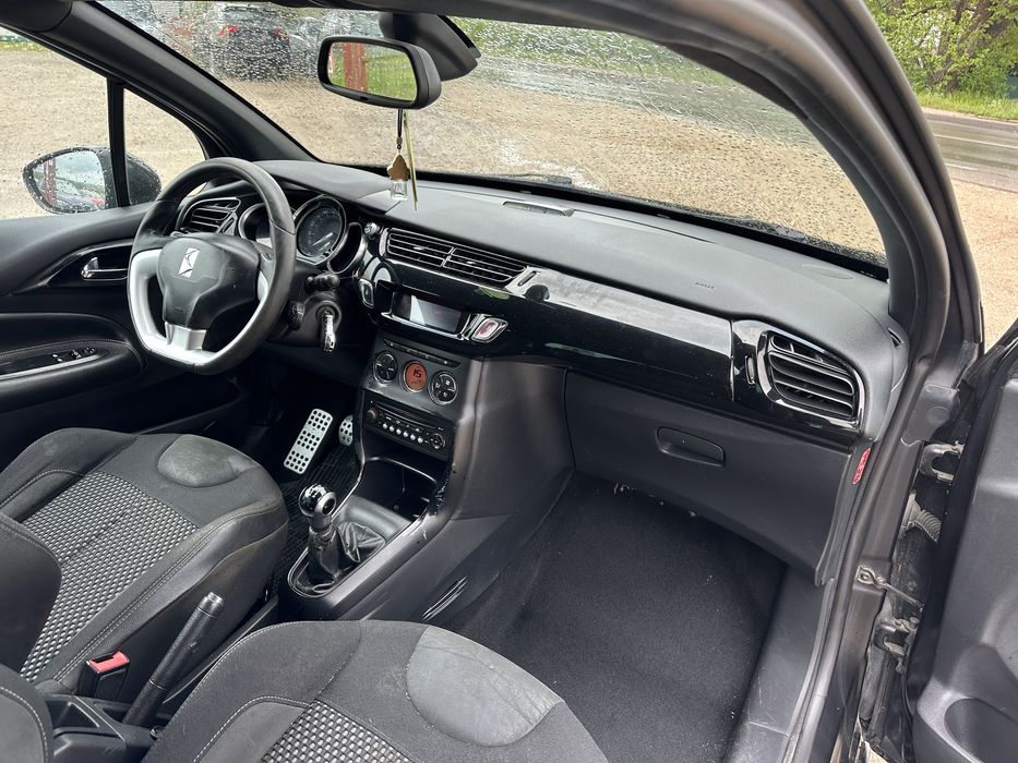 Ситроен DS3 1.4hdi - На Части!!!