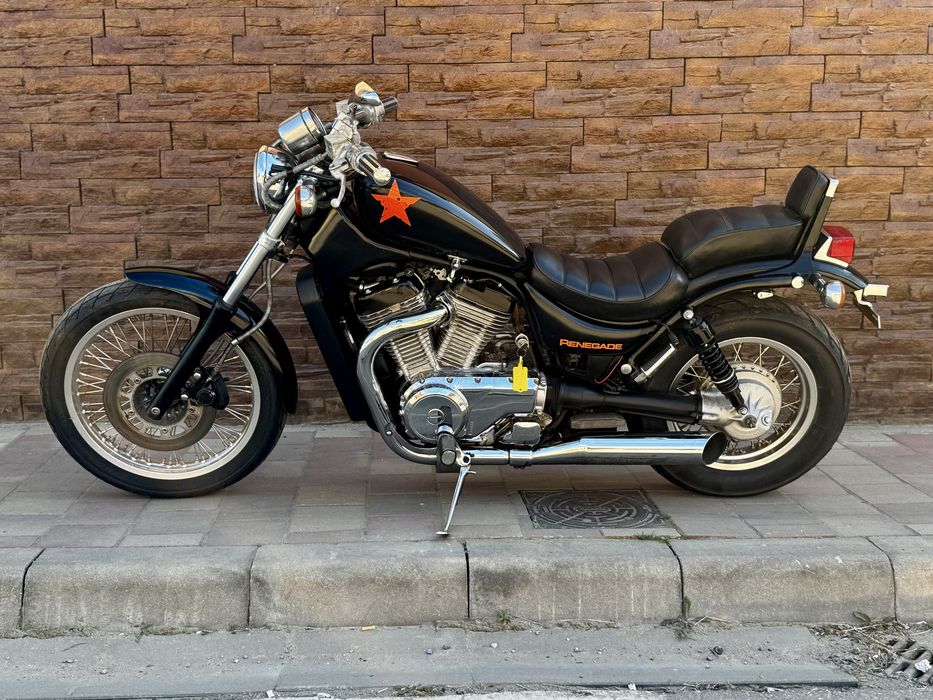 Suzuki Intruder VS 700