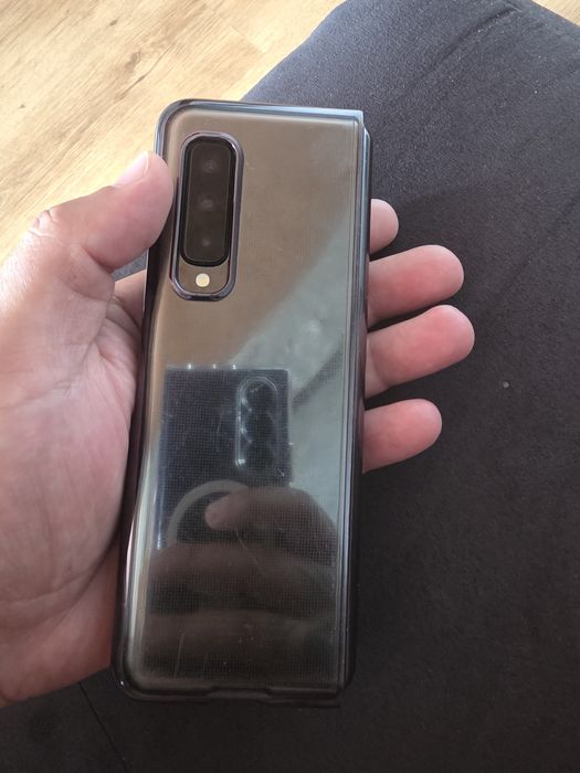 Продавам Samsung fold 1  512gb 12ram 1
