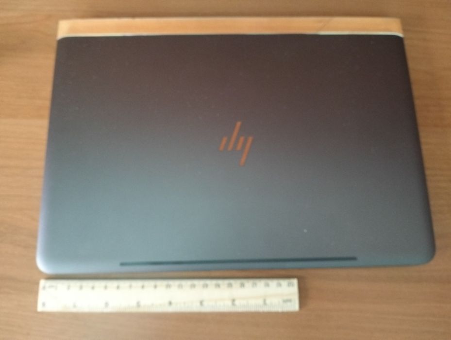 Ультрабук HP Spectre 13 V001ur