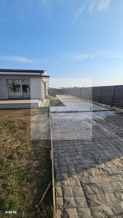 Case de vanzare Tunari