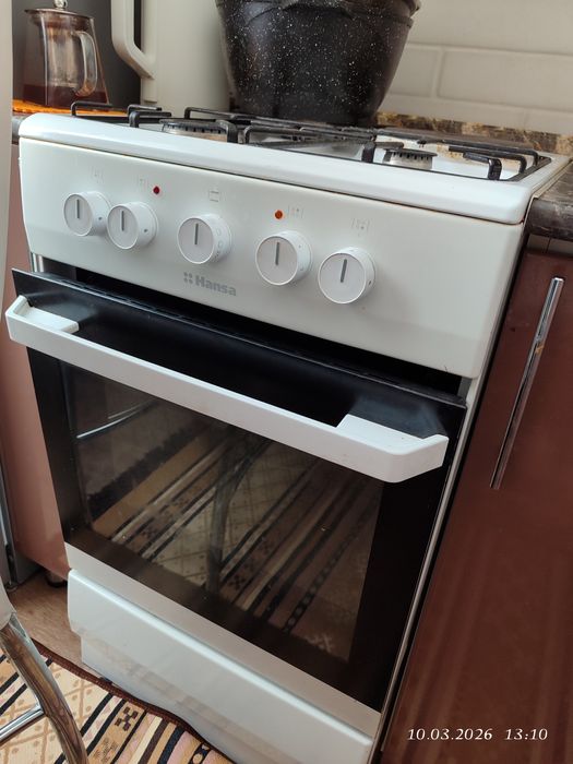 Продам газовую плиту Ханса