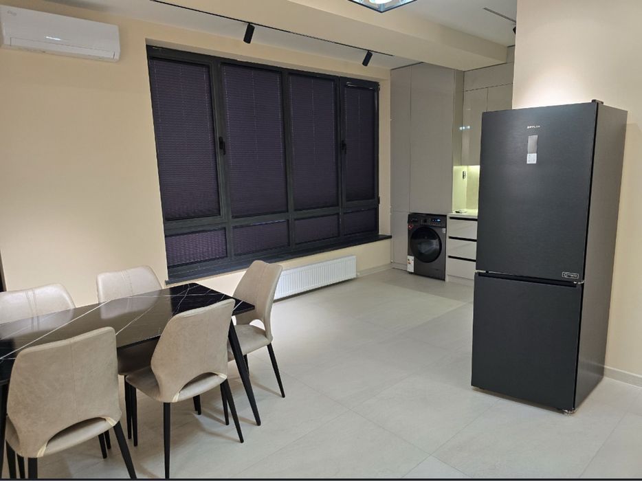 Продается 2хком с ремонтом рядом с центром