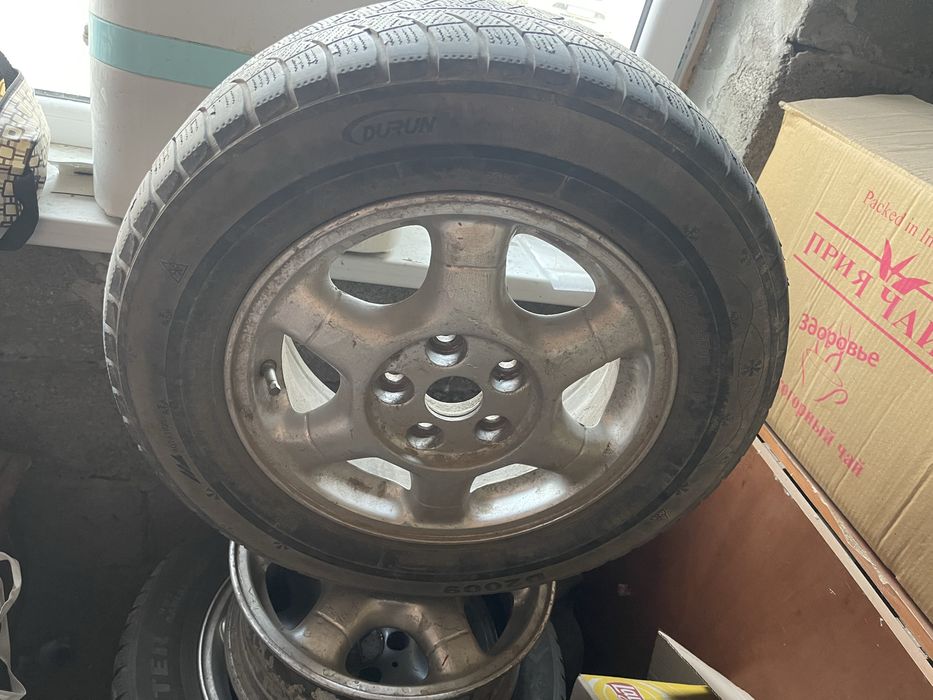 4 диска с шинами мерс