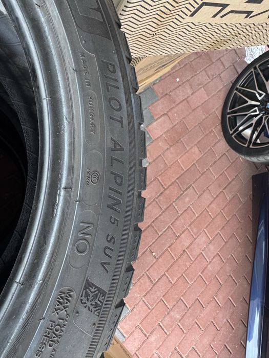 Перфектни Зимни гуми Michelin 275/40/21 със 305/35/21 NO PORSCHE