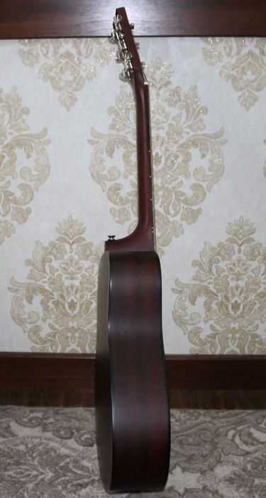 Акустическая уменьшенная гитара YAMAHA JR 2 TBS + оригинальный чехол.