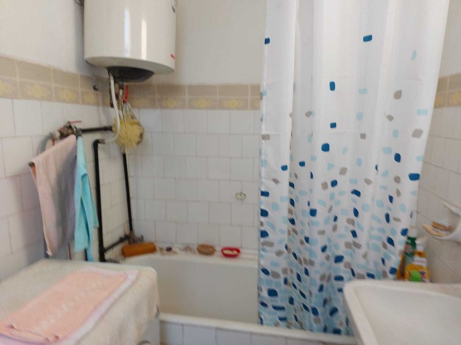 Casa individuala, zona linistita, centrala , curte mare, beci - Zona 1