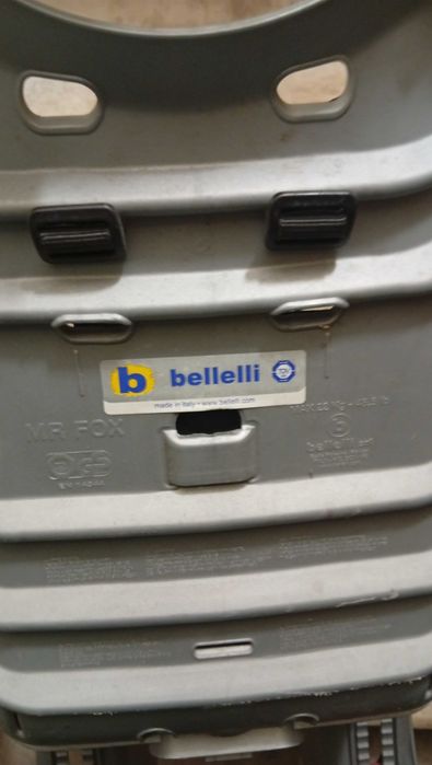Детско столче за велосипед,може да се достави.