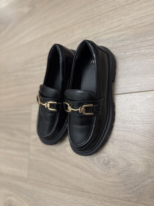 Новые лоферы zara 31 размер