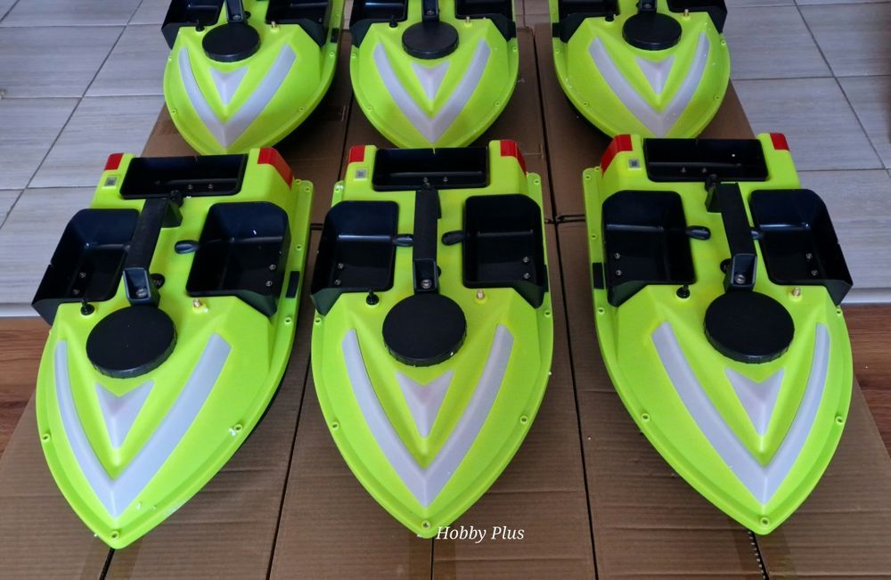 Z6 - лодка за захранка с GPS