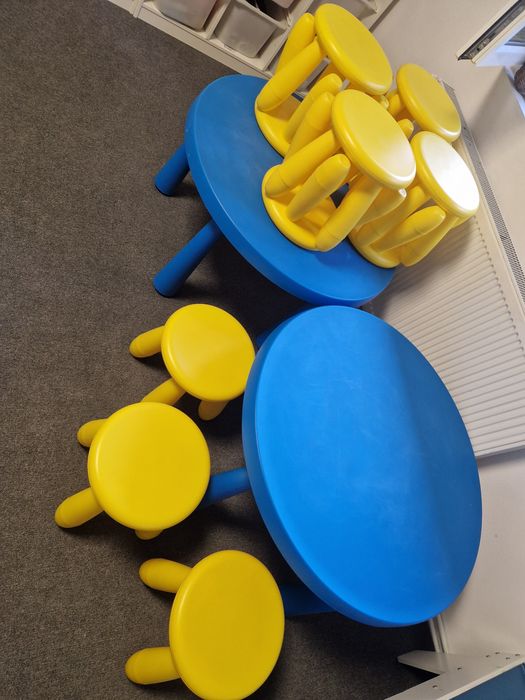 Vând pătuțuri copii, mese si scaune Ikea