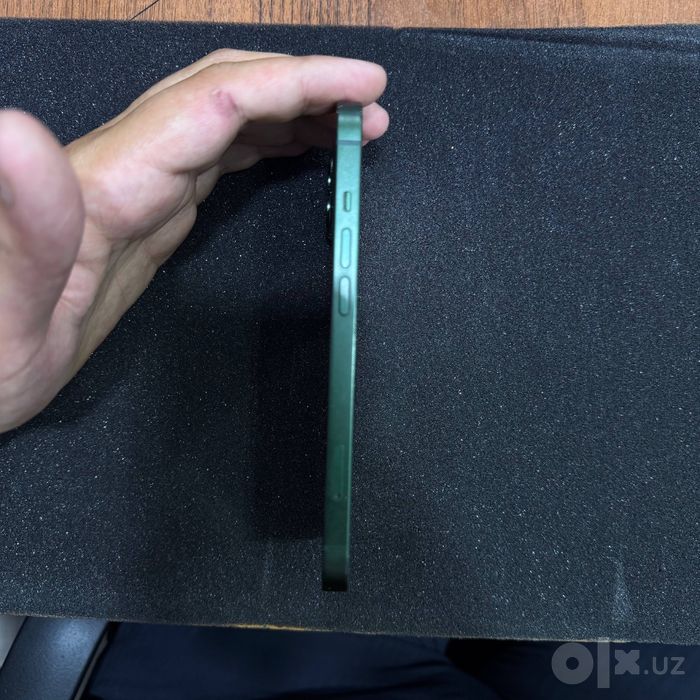 Iphone 13 rangi green