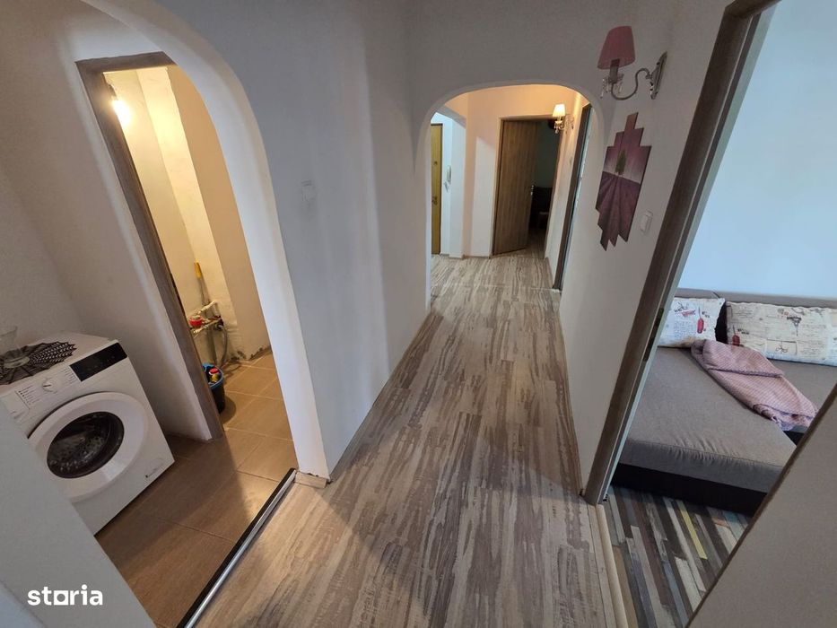 CHIRIE- Apartament 3 camere, mobilat și utilat, Etaj 3, Zona Pelican