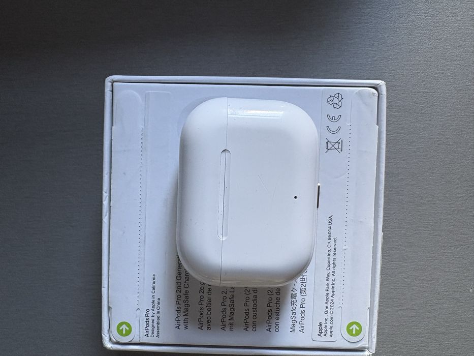 Air pods слушалки