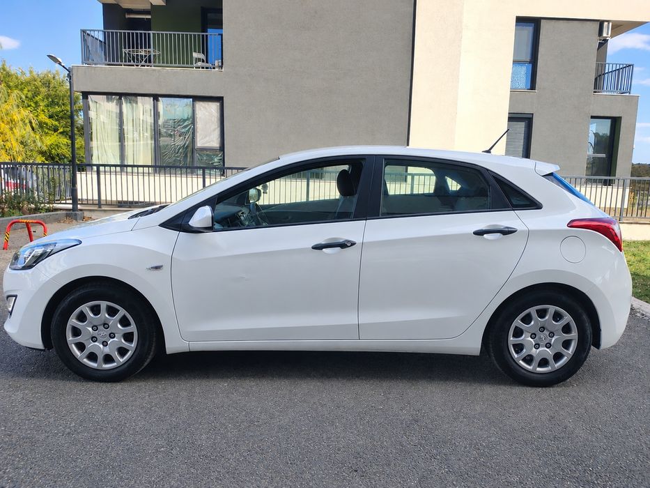 Hyundai i30 1.4 MPI 99 cp 2014 Euro 5 recent adusa din Germania pe roti