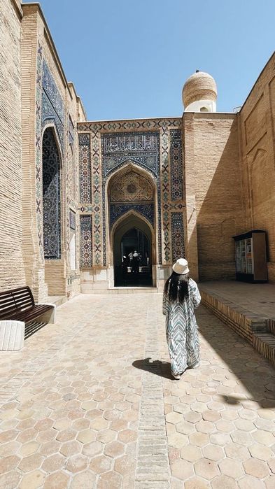 Samarkand: 10000 Steps Immersive Walking Tour Through the Ancient East