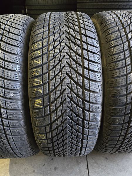 235/50/19 GOODYEAR 4бр
