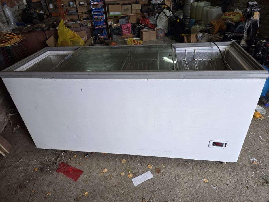 Морозильный ларь Бирюса.