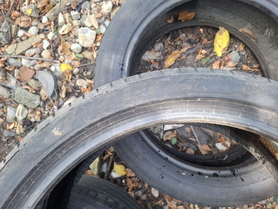 Vand 1 anvelopa 275 35 22 pireli de vara buna