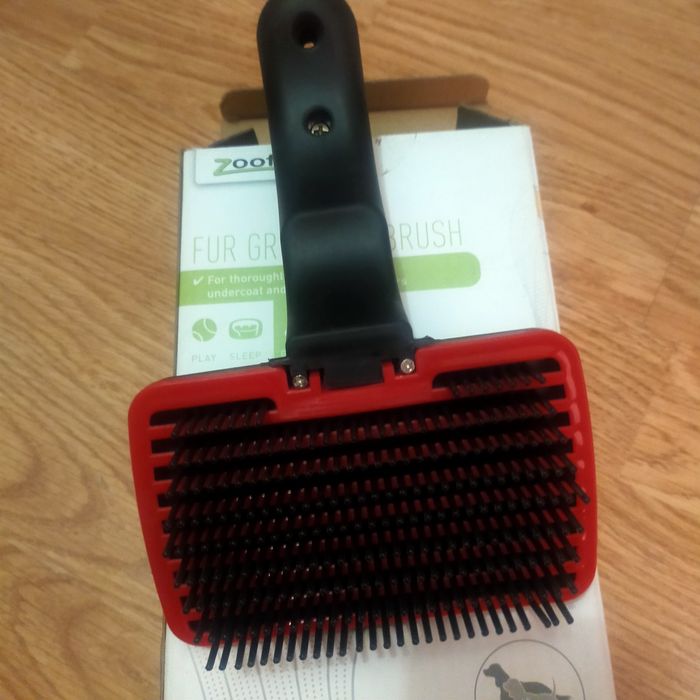 Гребен четка за кучета