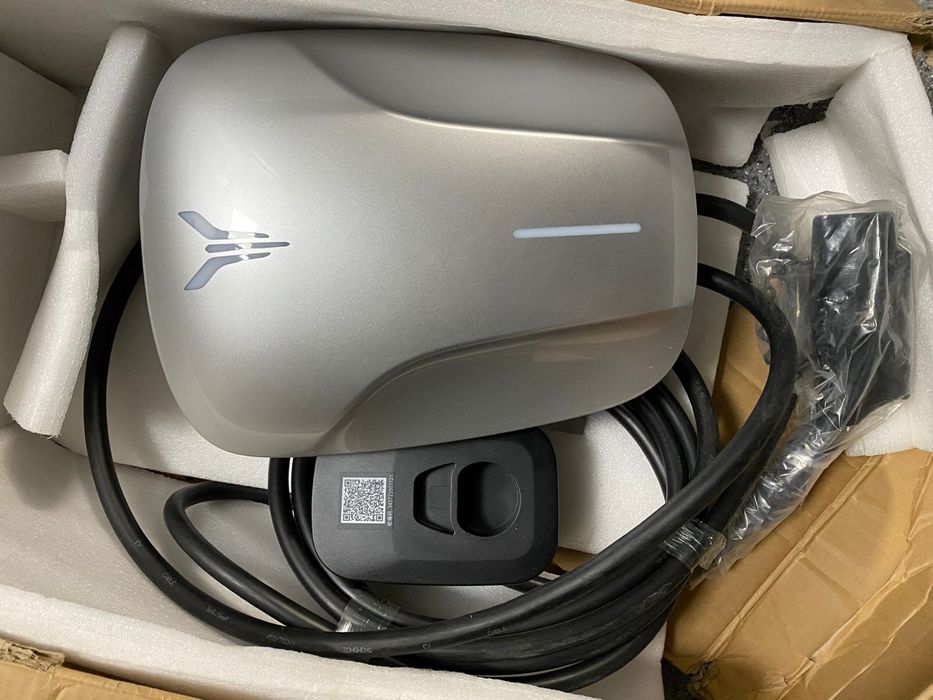 Зарядная станция VOYAH