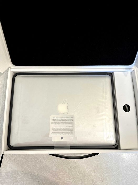 MacBook Pro для ценителей ретро б/у, подтормаживает