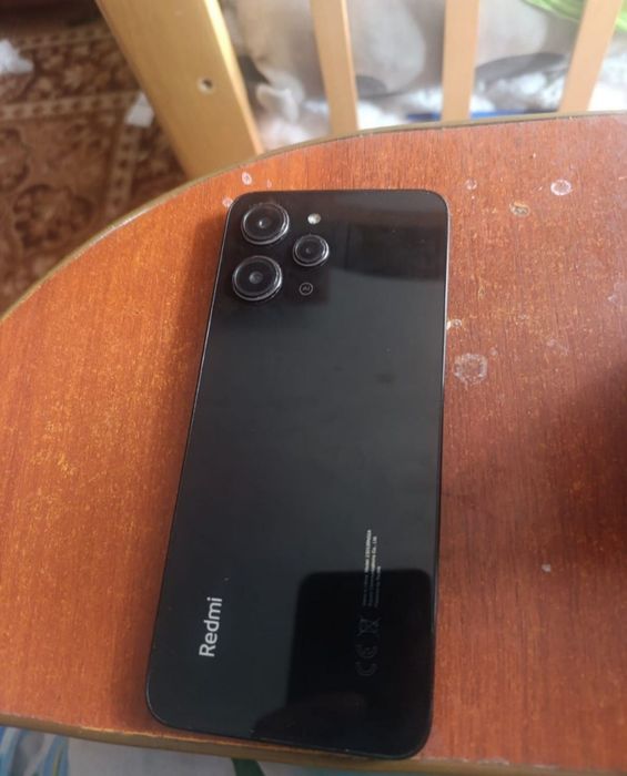 Продам redmi 12 8/256 gb
