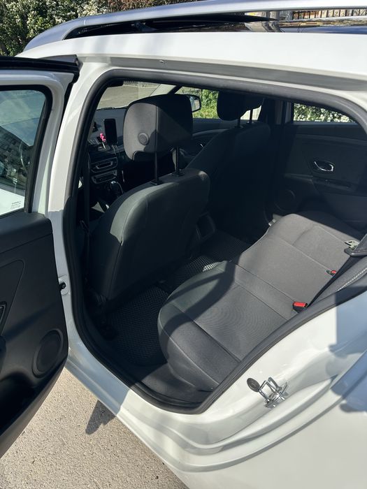 RENAULT Megane 2013 — imagine 5