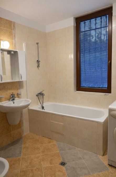 Дава се под наем Тристаен апартамент в София, Бояна - 150 кв.м за 547.23 € - Снимка #6