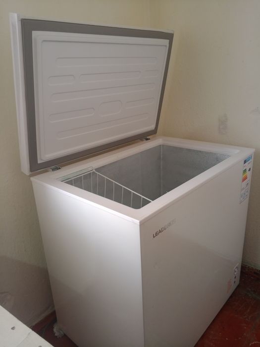 Морозильник новый