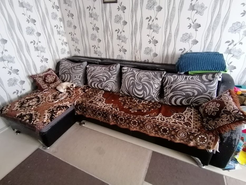 Продам диван большой