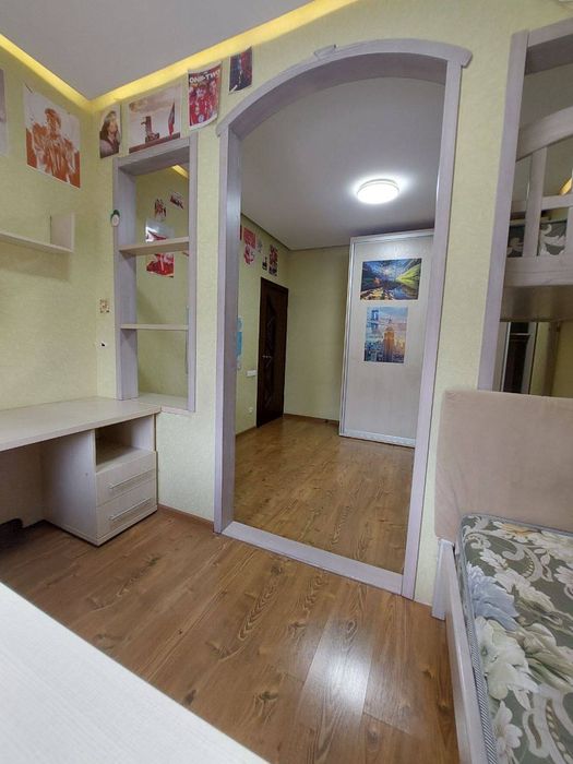 Продается 4х комнатная квартира на Сергели 8