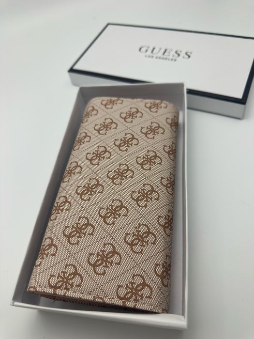 Portofel dama Guess