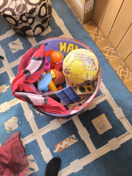 Мешок игрушек в основном кубики