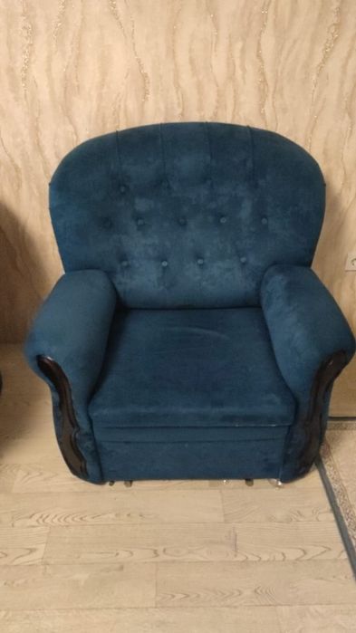 Продам диван угловой