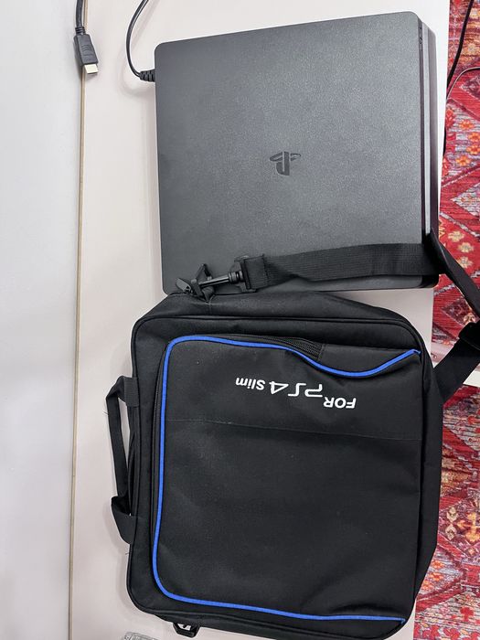 Продается playstation 4 slim