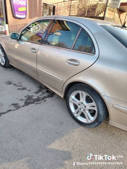 Продам мерс 211 состояние хорошое