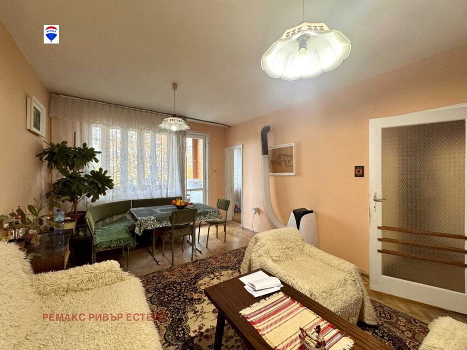 Тристаен апартамент за продажба Алеи Възраждане