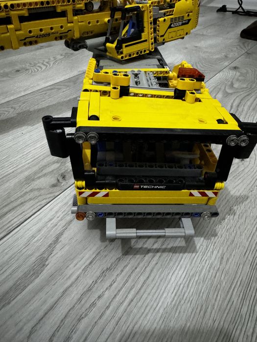 Lego 42009-1 Mobile Crane Mk II