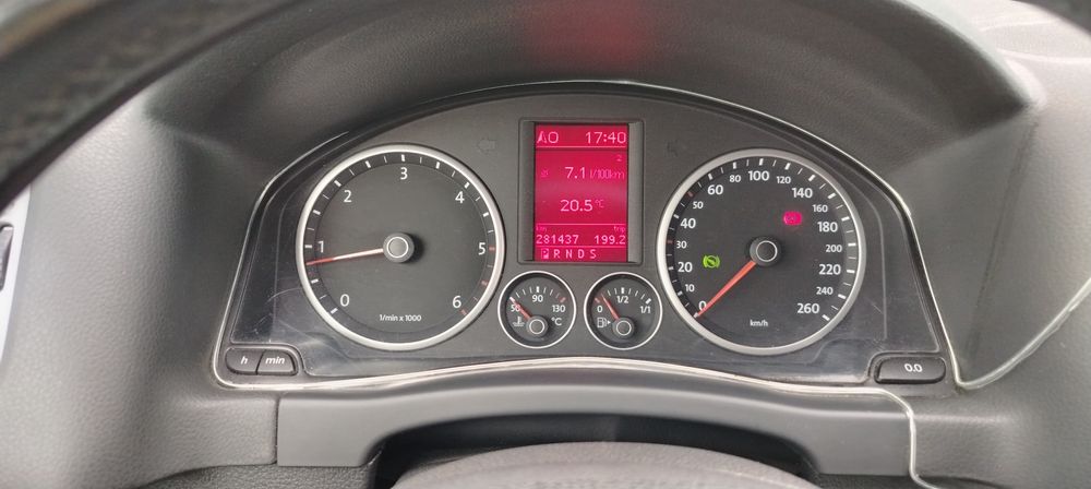 VW Tiguan 2009 | 2.0 Diesel | 4x4 (4Motion) | Lumini Ambientale | 280.000 km