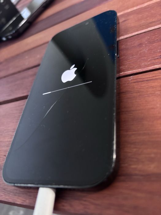 Se vinde Iphone 14 Pro