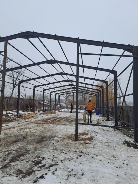 Vând hală  la 3000euro