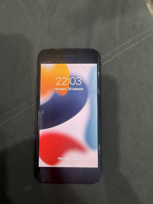 Продам iphone 7(черный)