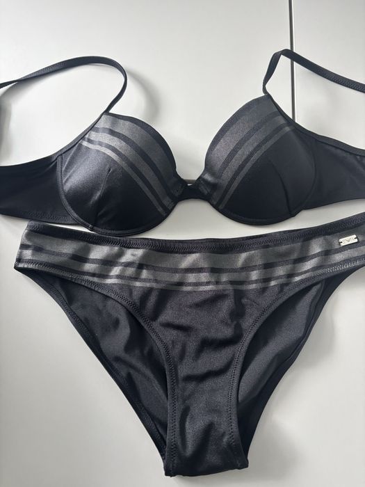 Бански Armani, размер М, черен цвят