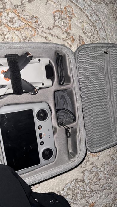 DIJ mini 3 pro Дрон