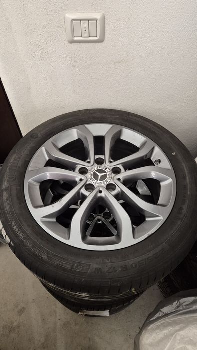 Jante / Roti R17 originale Mercedes-Benz
Compatibile pe mai multe mode