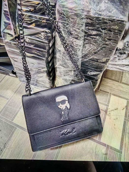 Genți damă, superbe